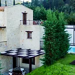 Exensian & Villa Marathias (Zakynthos)