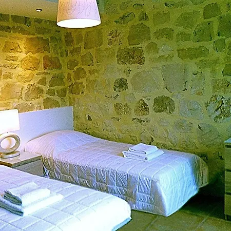 Villa Exensian Villas&suites *