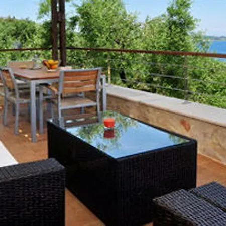 Villa Exensian Villas&suites Marathiás