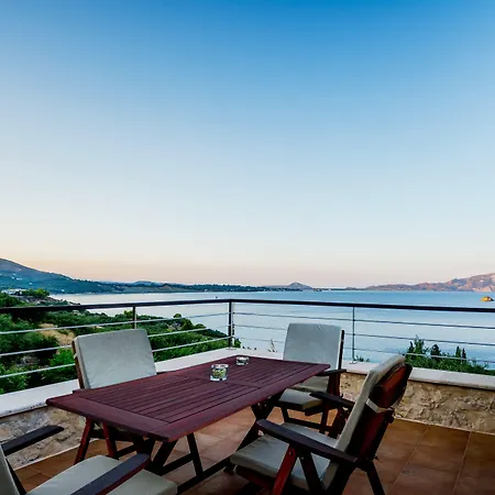 Exensian & Marathiás