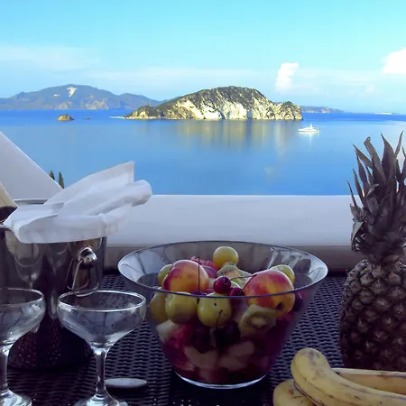 Exensian & * Marathiás