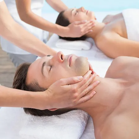 ヴィラ Exensian & Marathiás