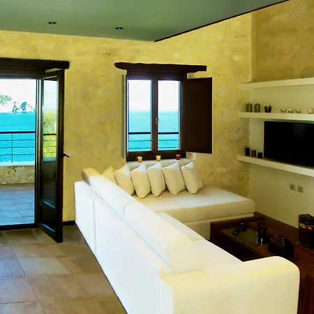 Exensian Villas&suites Marathiás