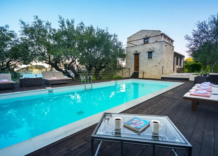 Exensian Villas&suites Marathiás