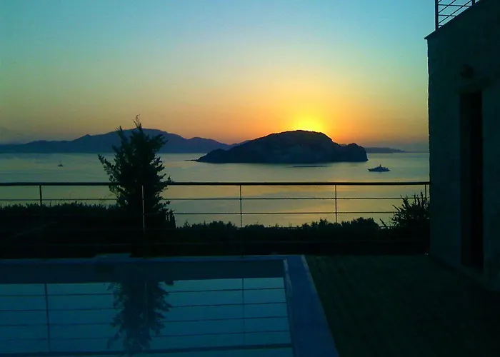 Villa Exensian Villas&suites Marathiás