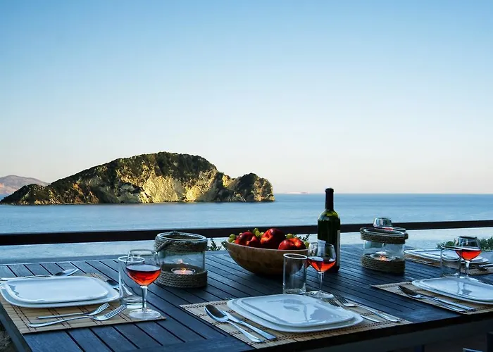 Villa Exensian Villas&suites Marathiás