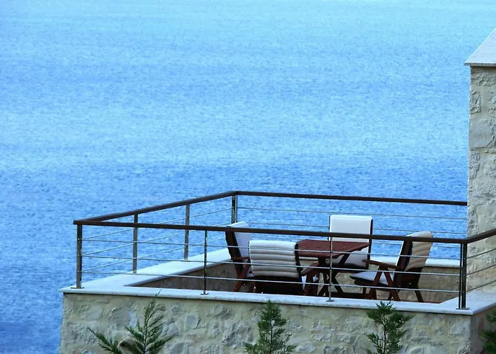 Exensian Villas&suites Villa Marathiás